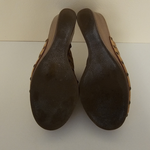 Steve Madden tan suede wedges size 7.5 - Picture 4 of 5